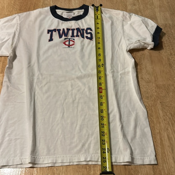 Twins tee - Picture 4 of 7